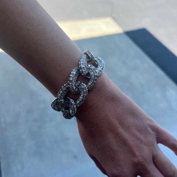 Authentic- Chanel Crystal Strass Link Bracelet - Picture 4 of 14